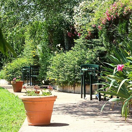 Louhossoa Hotel Le Trinquet מראה חיצוני תמונה